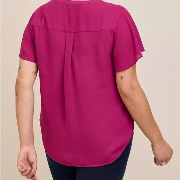 Torrid Harper Georgette Flutter Sleeve Purple Blouse Size 1X - Picture 2 of 7